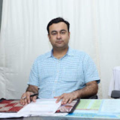 Dr Abhinay Jayaswal